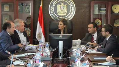 سحر نصر تبحث مع البنك الدولي دعم مشروع 1,5 مليون فدان بـ500 مليون دولار