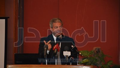 وزير الشباب يدعم نقابة المهن الرياضية بـ 2 مليون جنيه