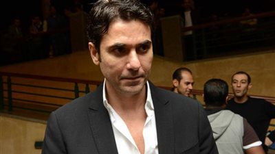 محكمة الأسرة تلزم أحمد عز 20 ألف جنيه نفقة شهرية لتوأمه من زينة