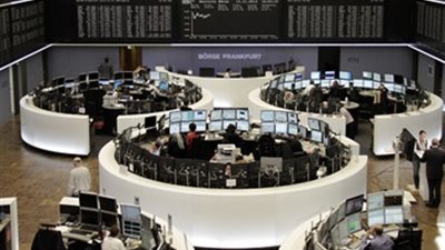 أسهم أوروبا تهبط إلى أدنى مستوى في شهر ونصف وسط قلق بشأن الاقتصاد العالمي