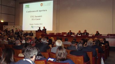 لقاءات مكثفة لوزير