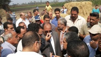 بالصور..وزيرالبيئة بالشرقية: نسعى لتحويل «قش الأرز» لاستثمارات لصالح الفلاح