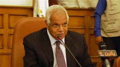 محافظ القاهرة يشهد ازالة ورفع تعديات المقاهى  بشرق مدينة نصر