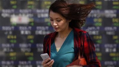 مؤشر نيكي يهوى 2.4% جراء مخاوف النمو العالمية