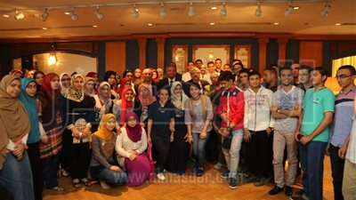 صور: وزير الشباب في 