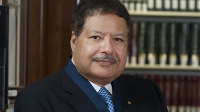 الاثنين.. عزاء شعبي لأحمد زويل بمسجد المشير طنطاوي