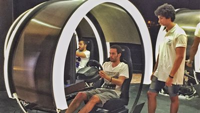 نيسان وبلاي ستشين يبحثان عن الأقوى في سباق سيارات جي تي أكاديمي