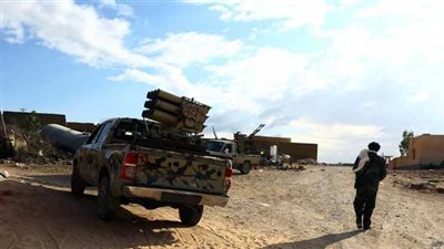 حكومة الثني تأمر قواتها بالتحرك 