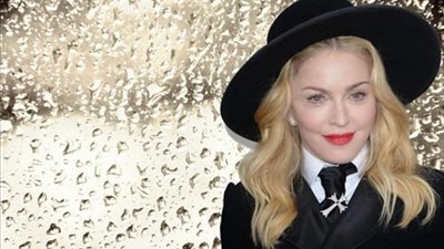 مزاد لملابس ومجوهرات 