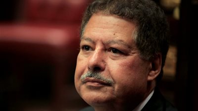 تقرير وفاة زويل: فشل في الجهاز التنفسي أدى لموته