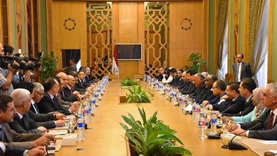 وزير الخارجية يلتقي وفد مجلس النواب الليبي 