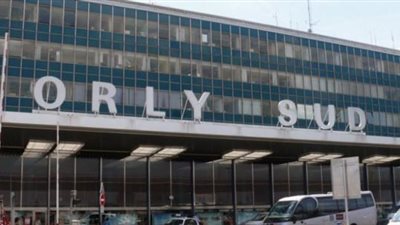 إخلاء مطار بباريس بعد العثور على حقيبة مجهولة