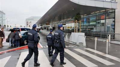 بعد إنذار القنابل.. بلجيكا تحرك فرقًا طبية وطواقم إسعاف إلى مطار بروكسل