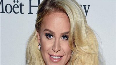 جواز سفر جيجي يمنع دخولها مطار دبي