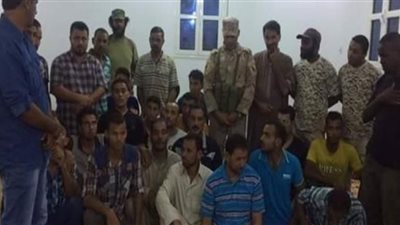 بالأسماء.. عودة العمال المصريين المحرّرين من ليبيا 