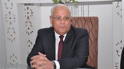 محافظ بورسعيد يتفقد قرية الديبة ويبحث سبل تطويرها