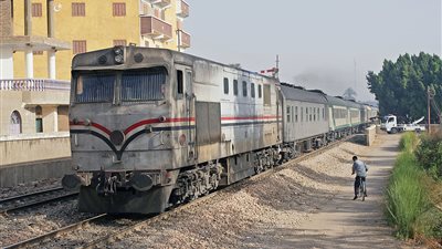 خروج 3 عربات عن القضبان  في حركة قطارات بـ