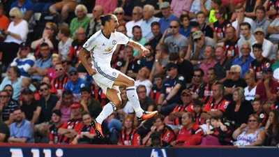 صور: مانشستر يونايتد يفتتح  الدورى الإنجليزي بثلاثية في شباك بورنموث