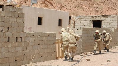 مقتل 10 مدنيين في اشتباكات قرب حدود 