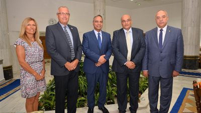 مصر للطيران تجتاز تفتيشات وفد سلطة الطيران الكندى