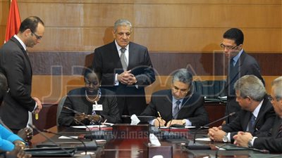 اتفاقيتين بين 