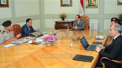 السيسي يستعرض الموقف التنفيذي للعاصمة الإدارية وإنشاء مدن جديدة