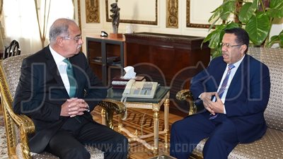 صور: رئيس الوزراء يؤكد استعداد مصر للمساهمة في إعادة إعمار اليمن