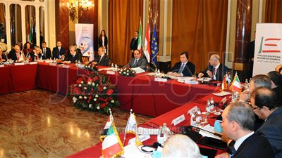 ممثلى 54 شركة فى إجتماع لمجلس الاعمال المصرى - الايطالى 