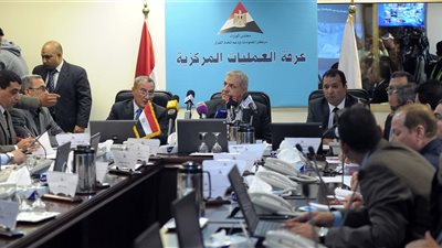 بالصور : محلب يتابع الحالة الامنية بالمحافظات 