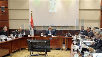العلاقات الخارجية تسيطر على اجتماع مجلس الوزراء 