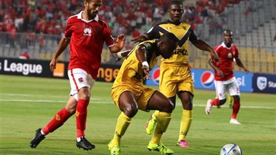 الأهلي ينهي مشواره الإفريقي بالتعادل أمام أسيك