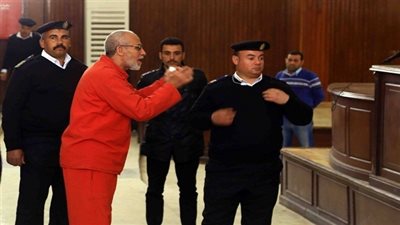 اليوم.. محاكمة بديع و92 آخرين في 