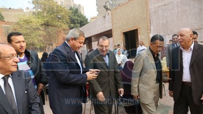 بالصور: تفقد أعمال تطوير مركز شباب 
