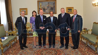 السيسي يستقبل وفداً من مجلس أعمال الأمن القومي الأمريكي (صور)