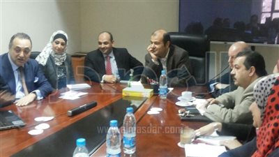 وزير التموين يبحث مع 