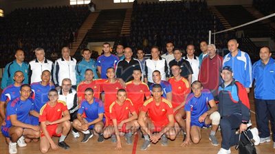 الفريق محمود حجازى يتابع الإعداد البدنى والعسكرى لطلبة الكلية الحربية 