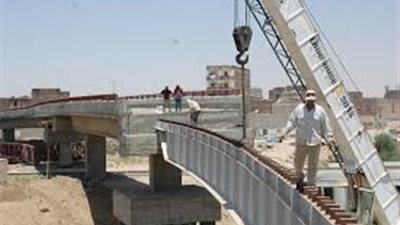 محافظ المنيا :الاستيلاء على ارض لانشاء كوبرى اعلى مزلقان السكك الحديدية 