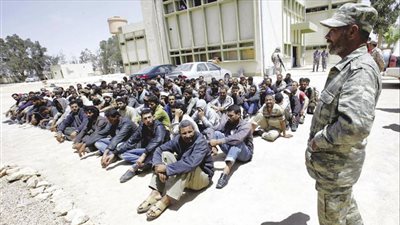 إطلاق سراح 194 مصريا من ليبيا بعد قيامهم بالهجرة غير الشرعية 