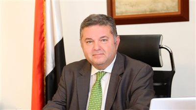 بحد أدنى 225 ألف جنيه.. صرف تعويضات للعاملين بشركة الحديد والصلب