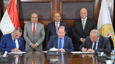 «نقل القاهرة» تتعاقد لشراء 70 أتوبيس كهربائي باستثمارات 323 مليون جنيه