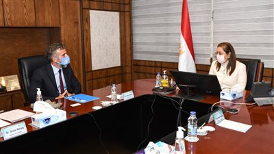 «التخطيط» و«اليونيسيف» يتفقان على تنفيذ مبادرة «أجيال بلا حدود»