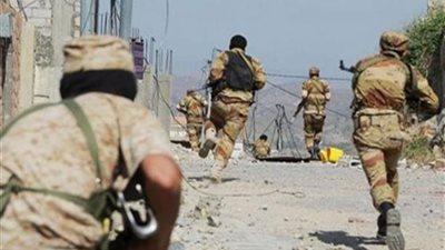 مقتل 11 حوثيا وإصابة 5 آخرين في اشتباكات مع القوات اليمنية