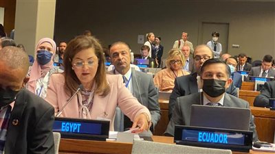 وزيرة التخطيط تؤكد أهمية معالجة هيكل التمويل للاستثمار في التعافي والعمل المناخي