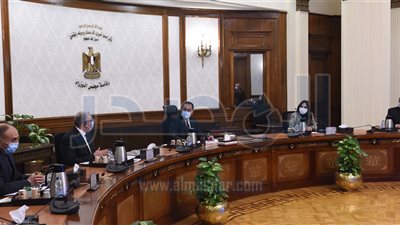 مدبولي يستعرض خطة تنمية الثروة السمكية وزراعة قصب السكر بنظام الشتلات