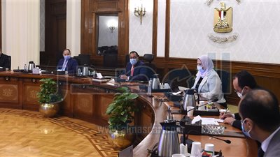 رئيس الوزراء يتابع إجراءات التوسع في تطبيق برامج الحماية الاجتماعية