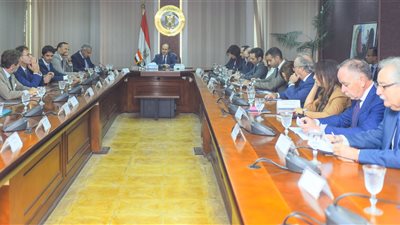 وزير التجارة: مليار دولار صادرات مصر لإيطاليا خلال أول 8 أشهر من 2018