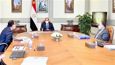 السيسي يوجه برفع الحد الأدني للأجور إلي 2700 جنيه