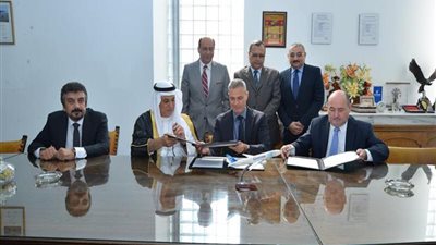 توقيع إتفاقية شراكة دولية لإنشاء قرية بضائع لوجستية بمطار القاهرة الدولي