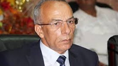 صرف خمسة آلاف جنية إعانة عاجلة لأسرة الشهيد سائق سيارة القضاة بالعريش