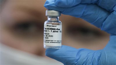 «فايزر» و«بيونتيك»: لقاحاتنا فعالة ضد الطفرتين الرئيسيتين لـ «كورونا»